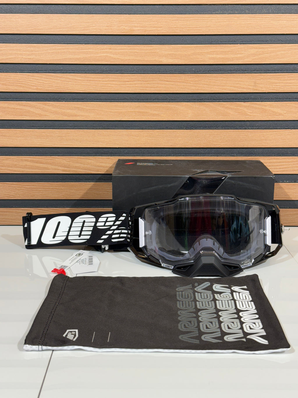 100% Armega Goggle Black / White - Clear Lense