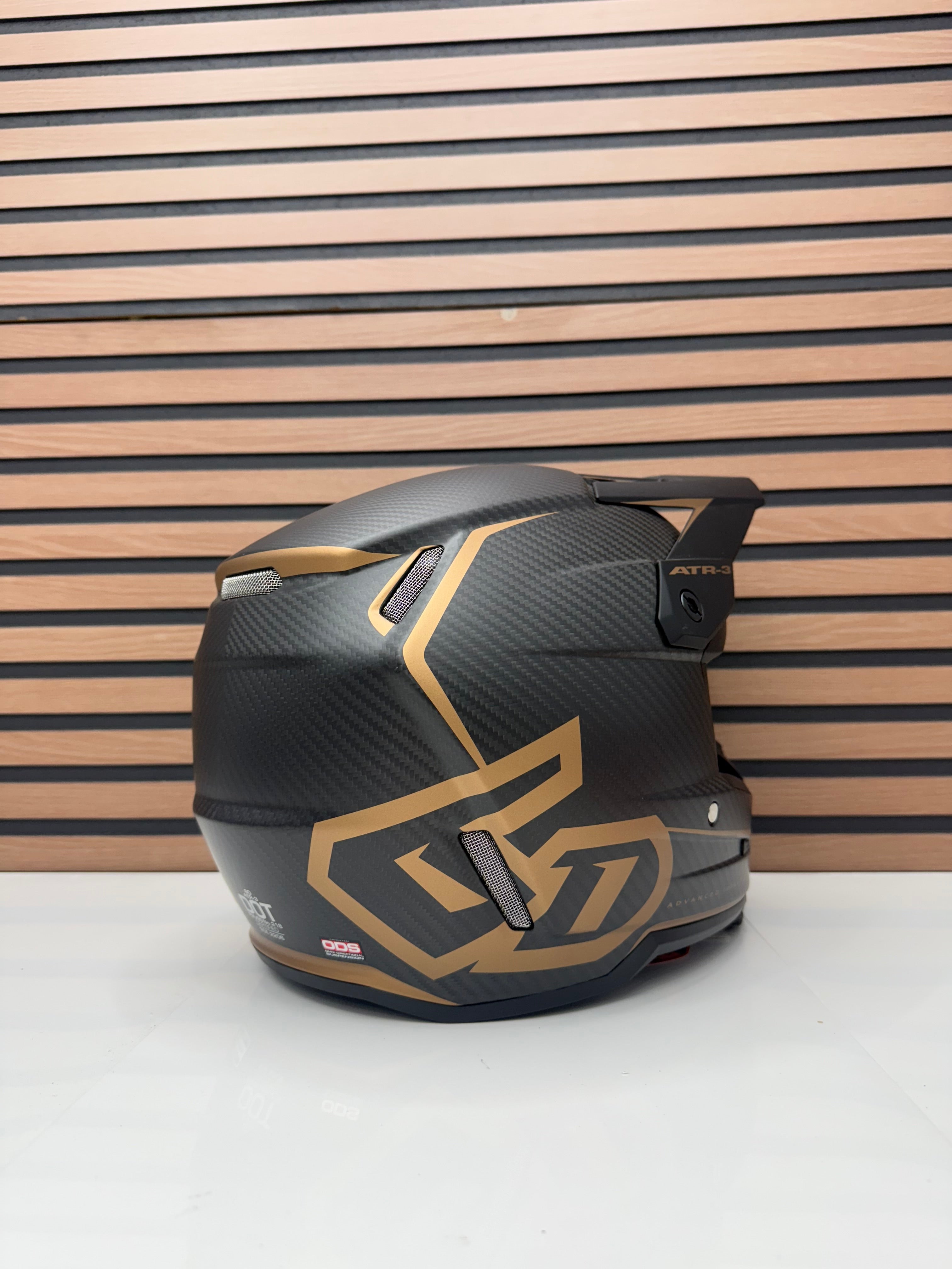 6D Helmets ATR-3 Helmet - Nova Matte Bronze / Black Carbon - Medium