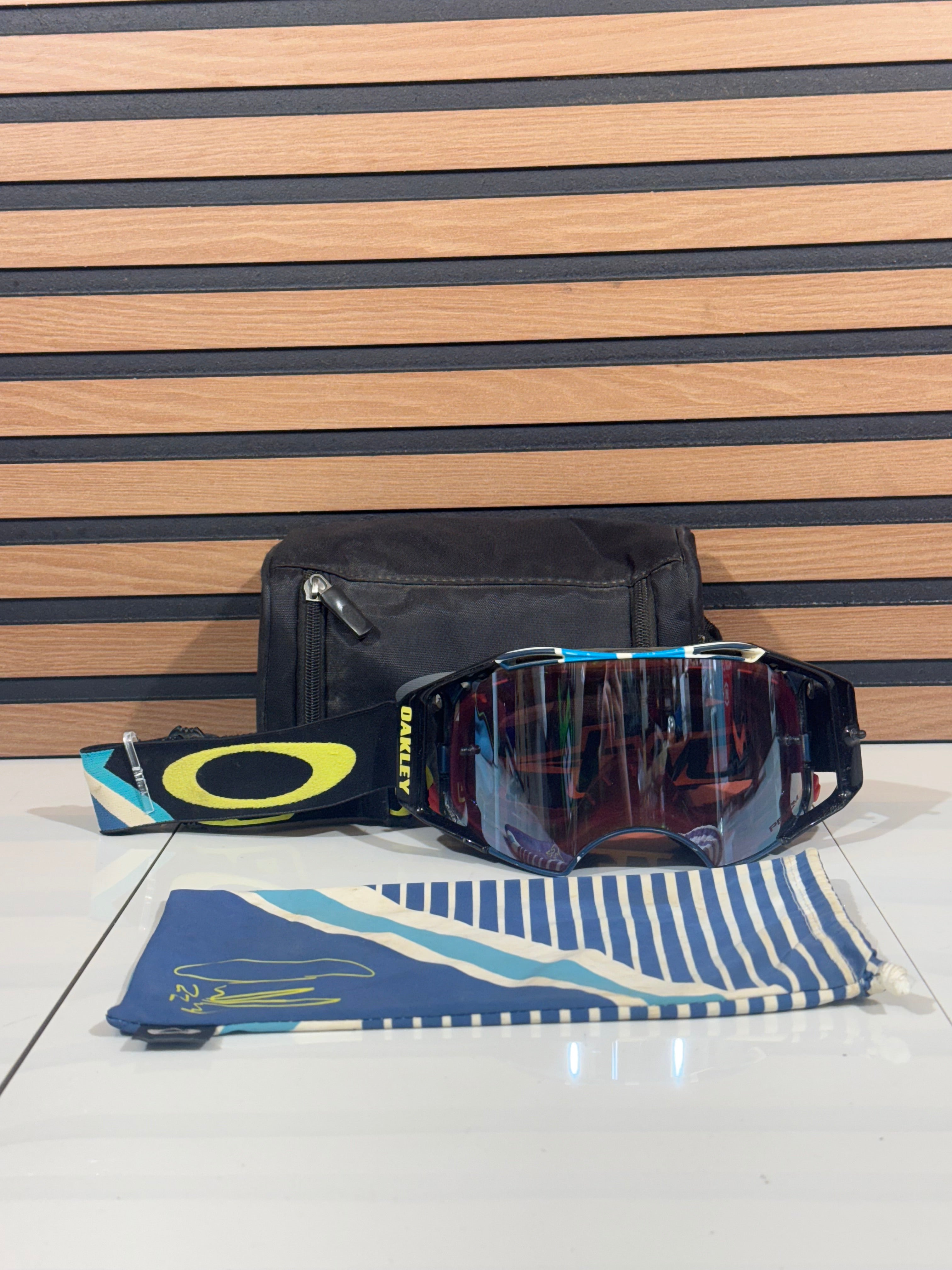 Used Rare Oakley Airbrake Chad Reed Goggle Blue / Neon - Red Lens Two Two Motorsports