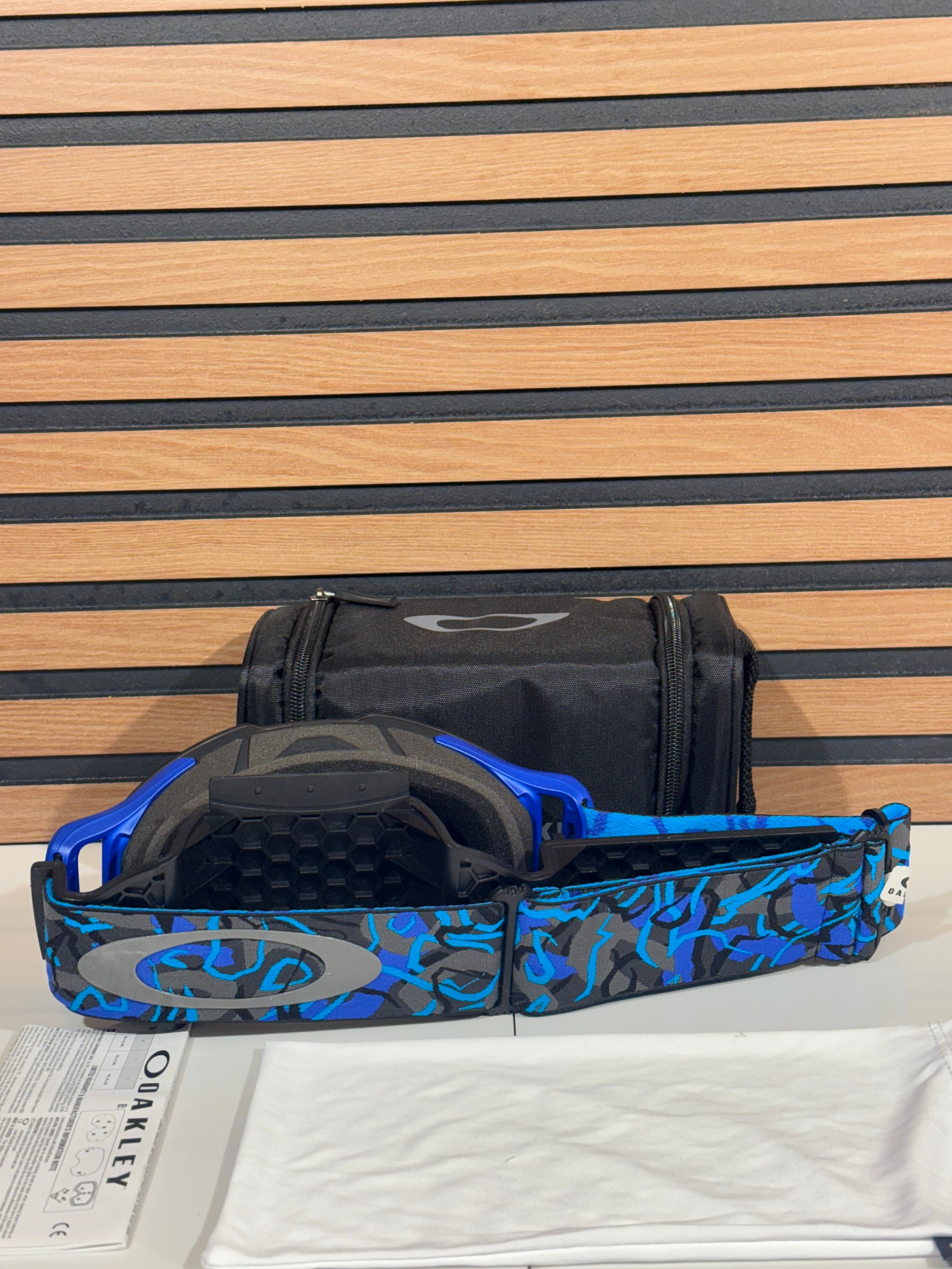 Oakley Front Line MX Goggles Camo Vine Stealth Blue / Grey - Prizm Sapphire Lens