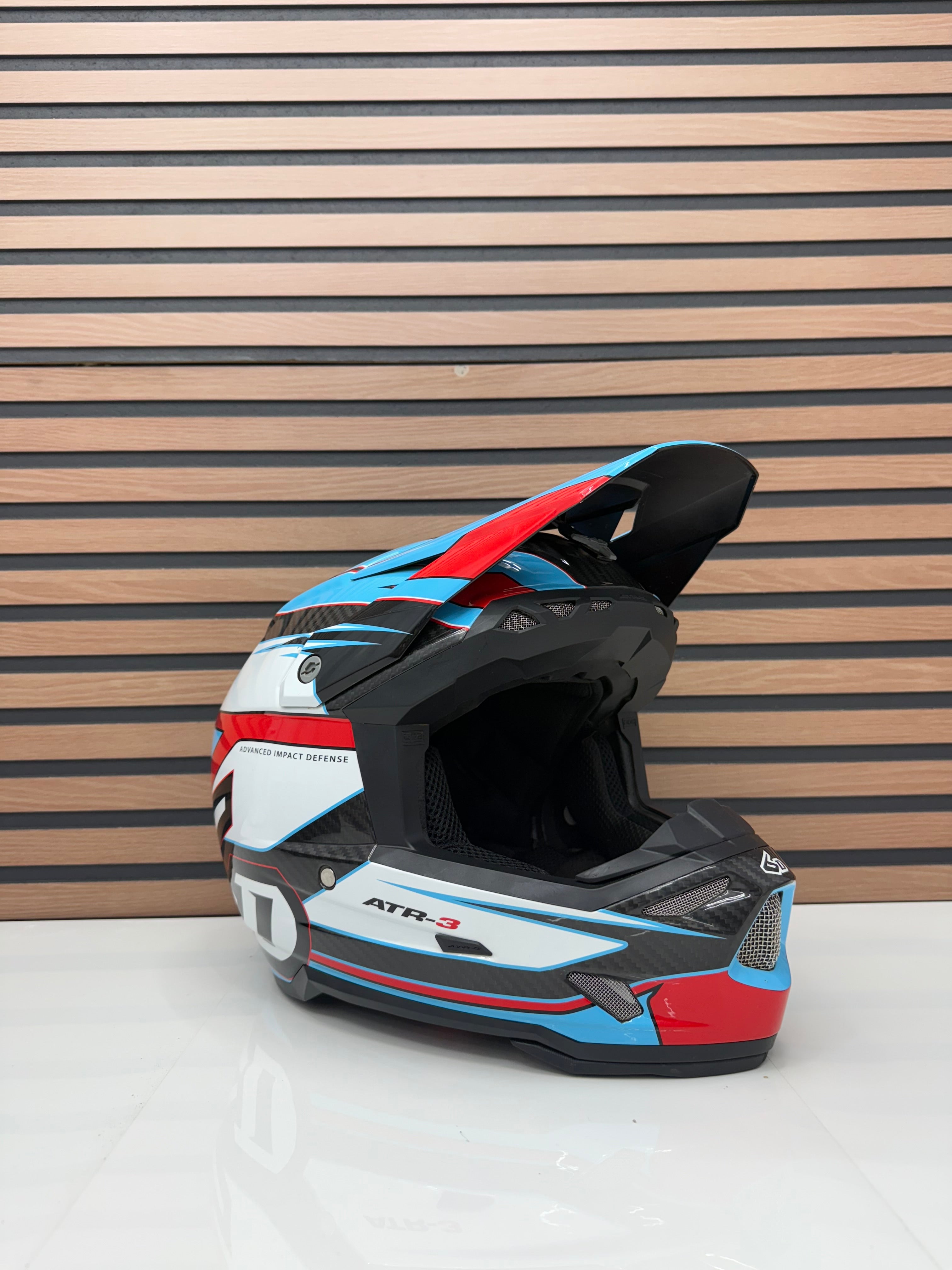 LIKE NEW - 6D Helmets ATR-3 Helmet - Hyper Gloss Red / Blue - XL