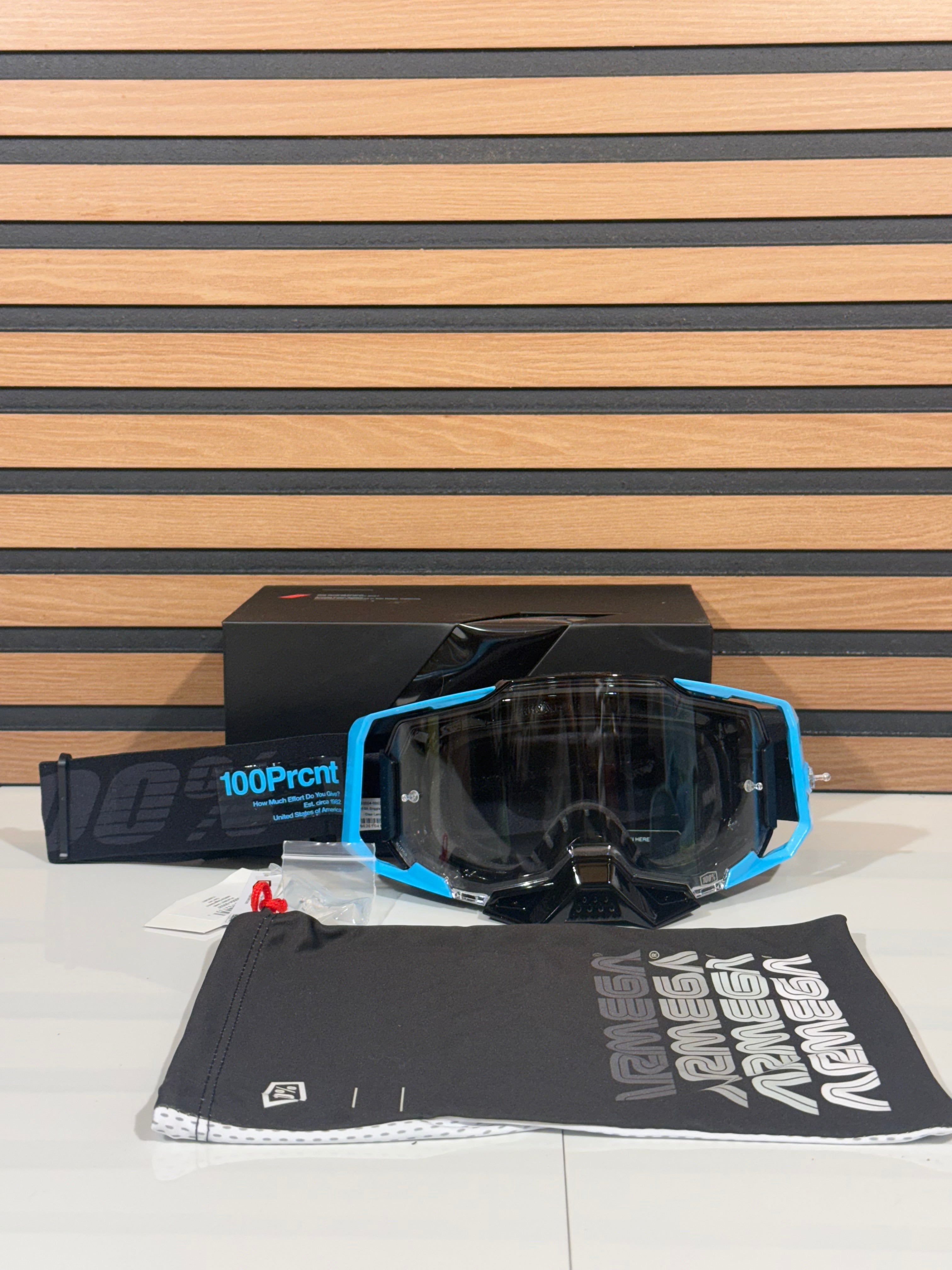 100% Armega Goggle “Barely”Black / Blue - Clear Lens