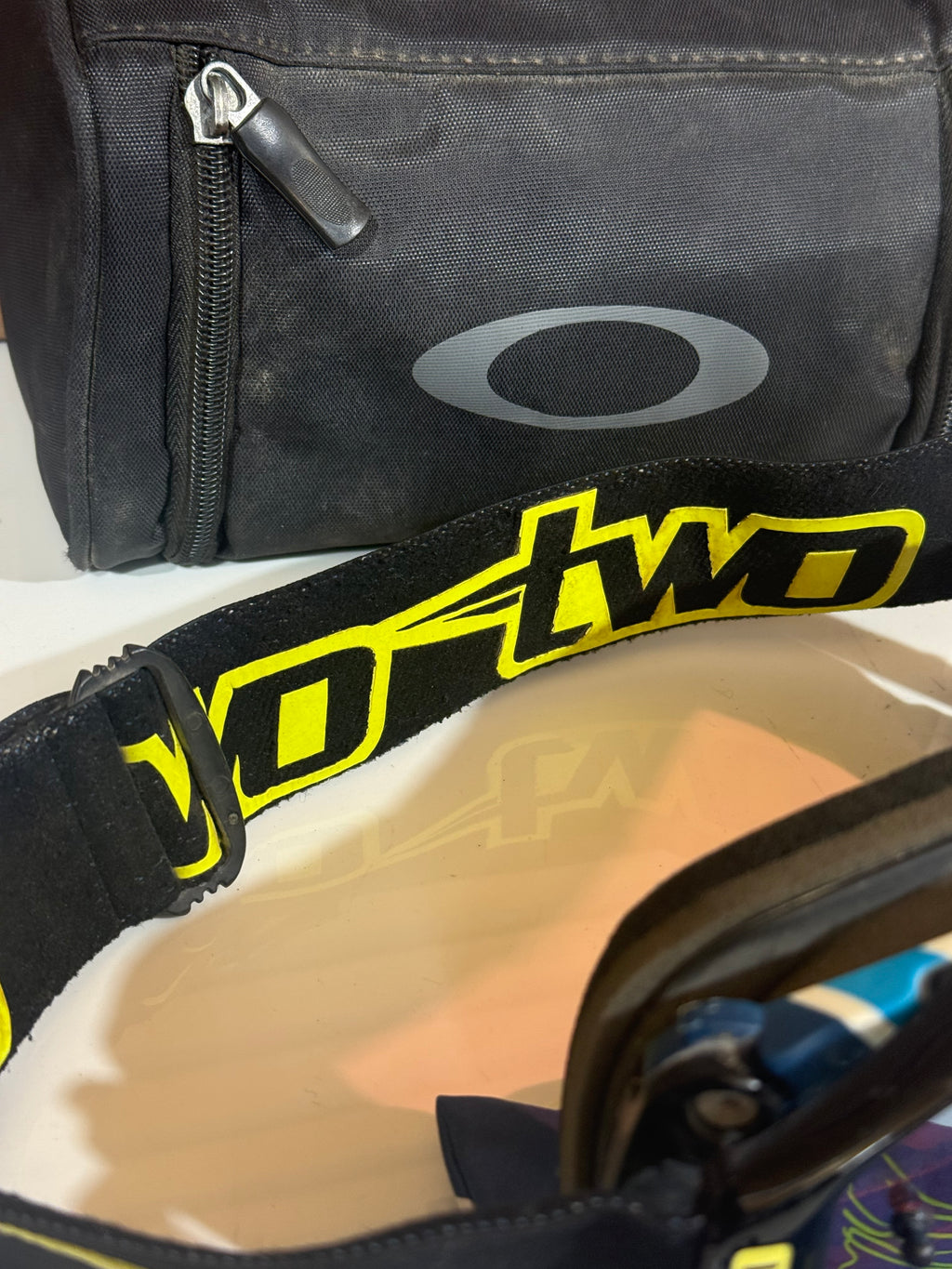 Used Rare Oakley Airbrake Chad Reed Goggle Blue / Neon - Red Lens Two Two Motorsports
