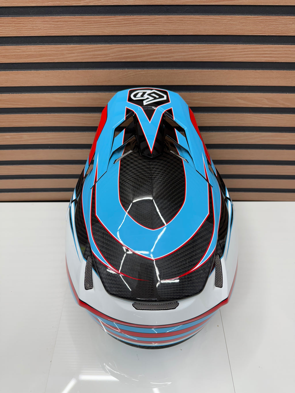 LIKE NEW - 6D Helmets ATR-3 Helmet - Hyper Gloss Red / Blue - XL