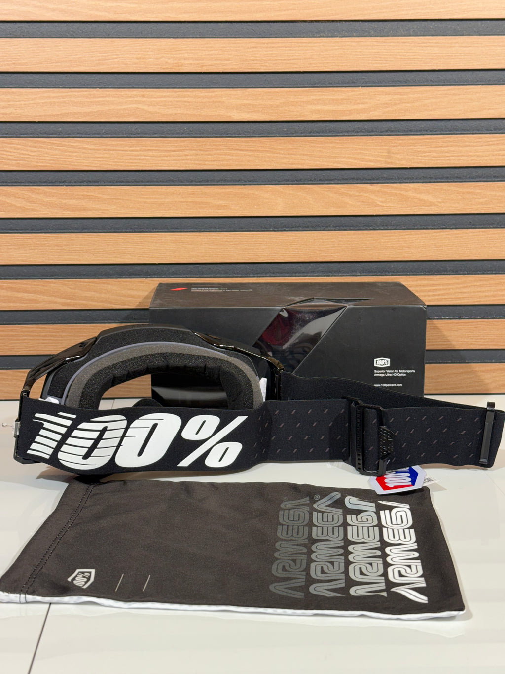 100% Armega Goggle Black / White - Clear Lense