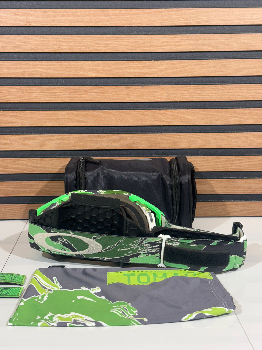Used Rare Oakley Airbrake Eli Tomac Goggle “ Neon Camo ” - Clear Lens