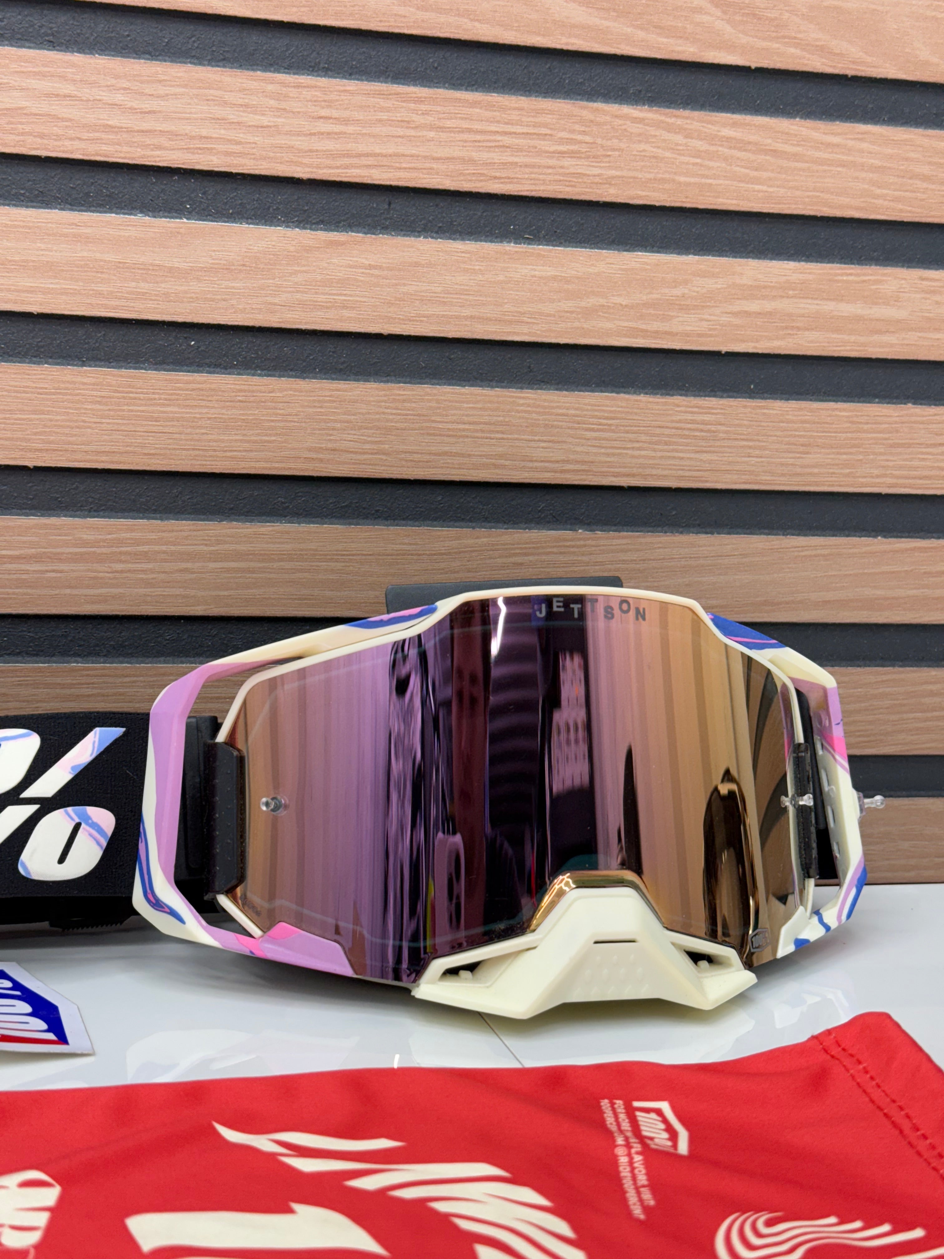 100% Armega Jett Lawrence LE Goggle Pink / Tan - Purple Mirror Lens