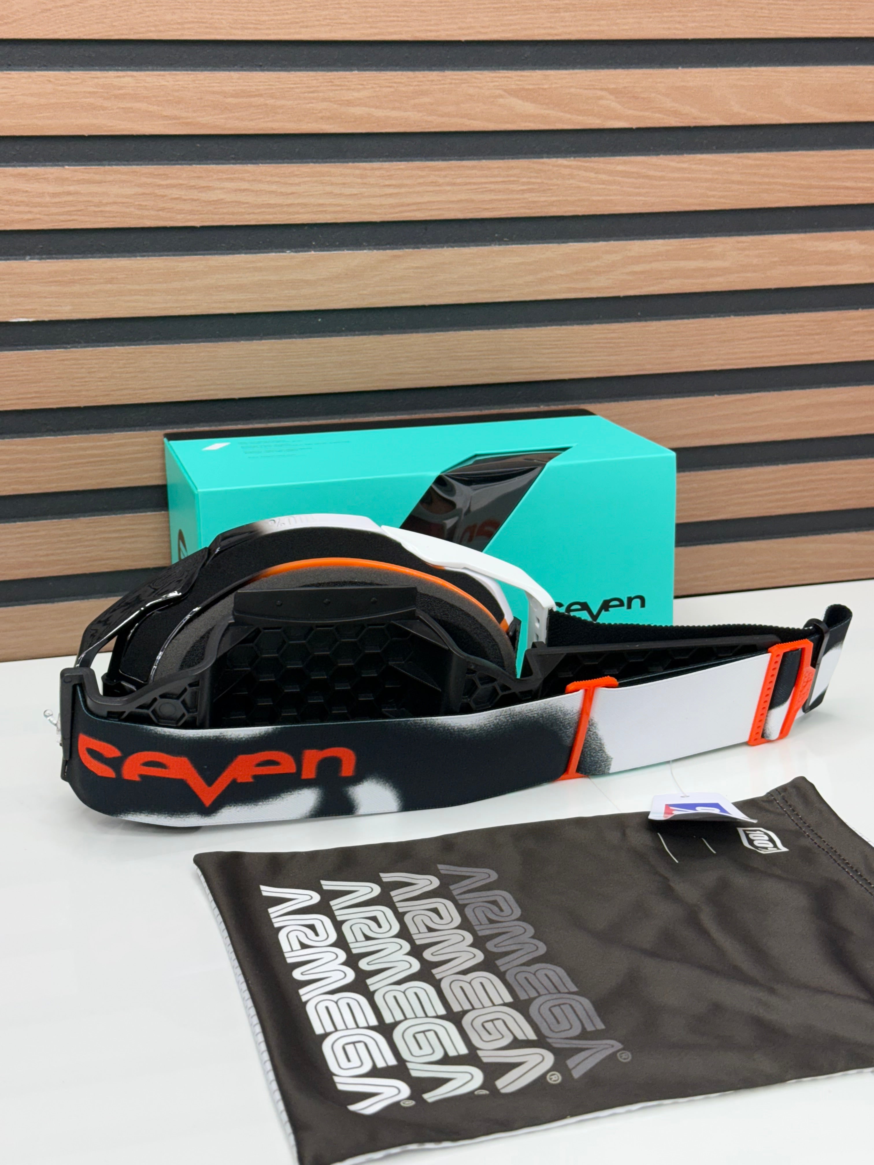 100% Armega x Seven Goggle Clownfish - Orange / White - Red Mirror Lens
