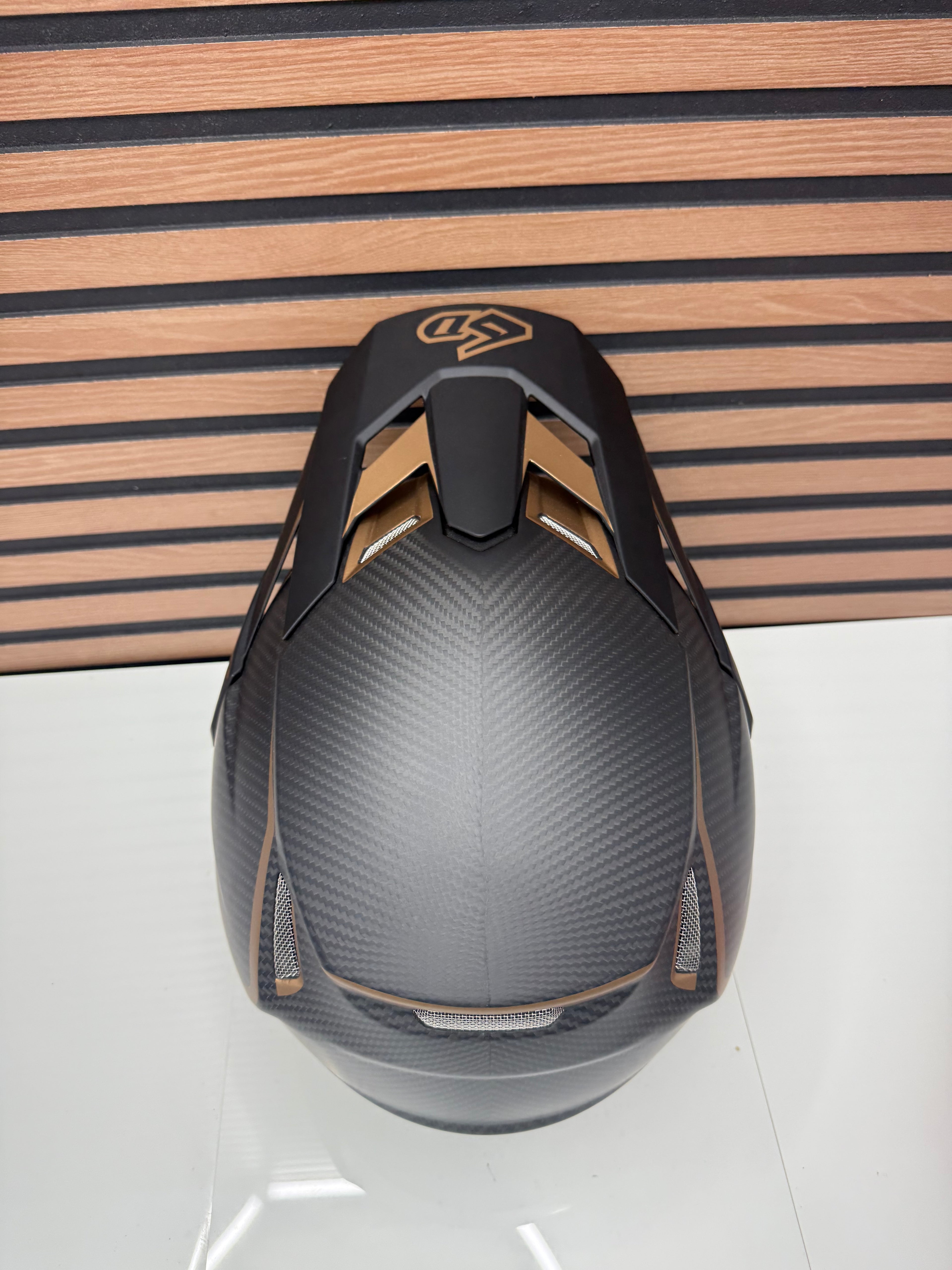 6D Helmets ATR-3 Helmet - Nova Matte Bronze / Black Carbon - Medium