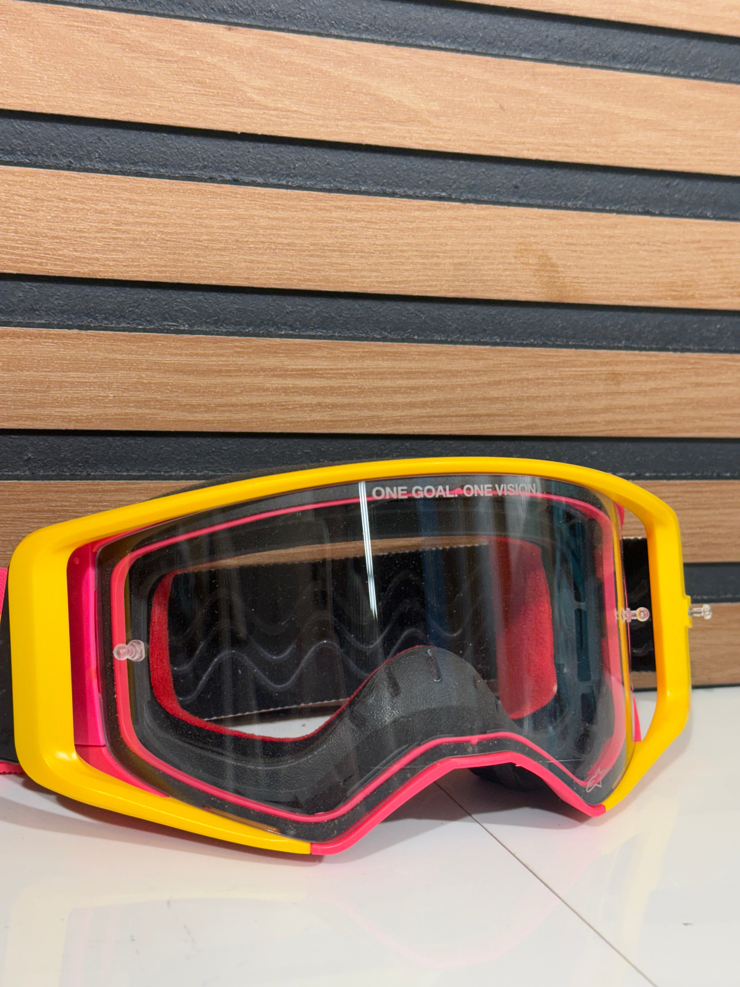 Used Alpinestar Supertech Corp Goggles Yellow / Pink - Clear Lens