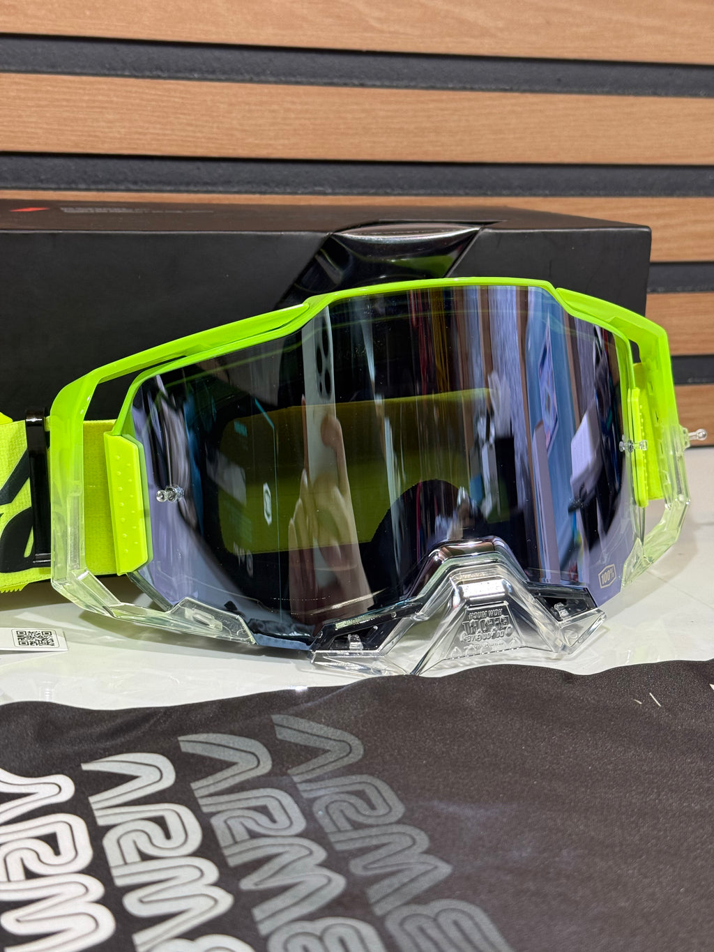 100% Koropi Silver Flash Mirror Lens Armega Goggles