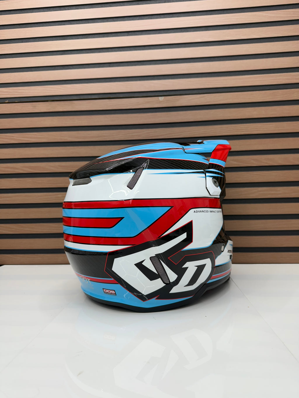 LIKE NEW - 6D Helmets ATR-3 Helmet - Hyper Gloss Red / Blue - XL